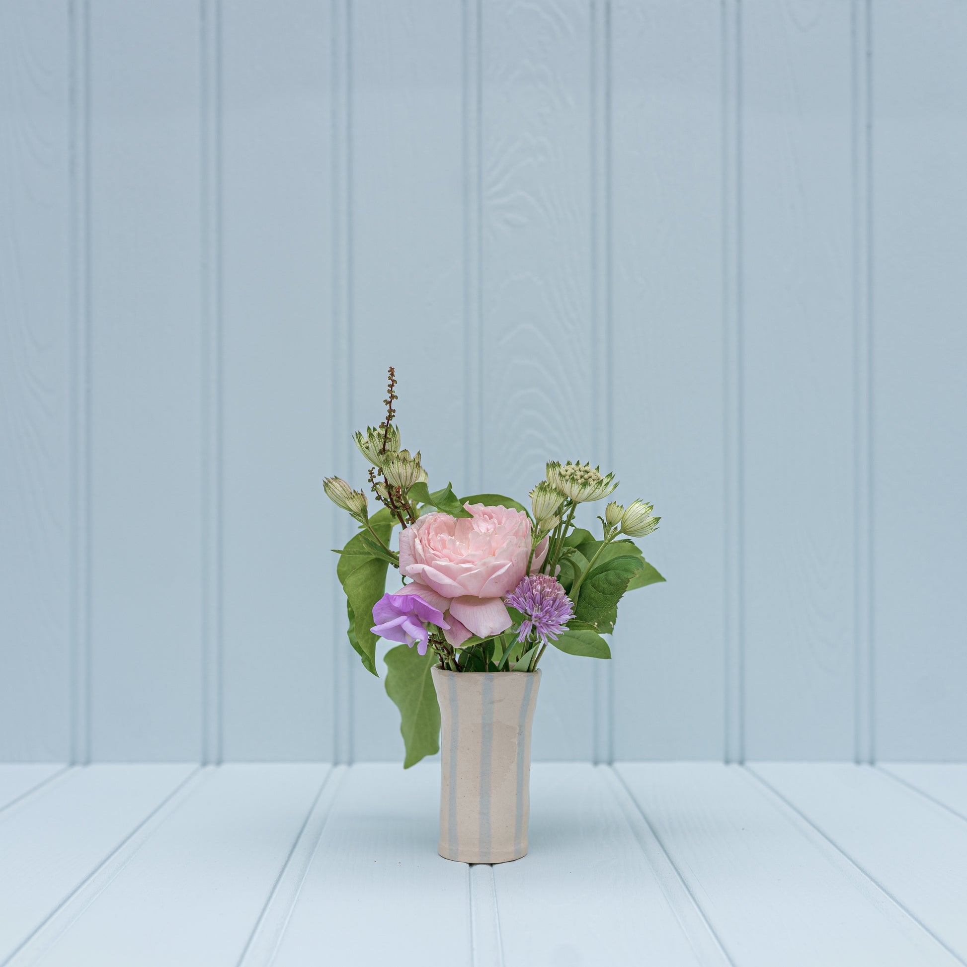 Baby Blue Sweetpea vase