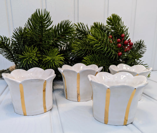 Gold tealight holder