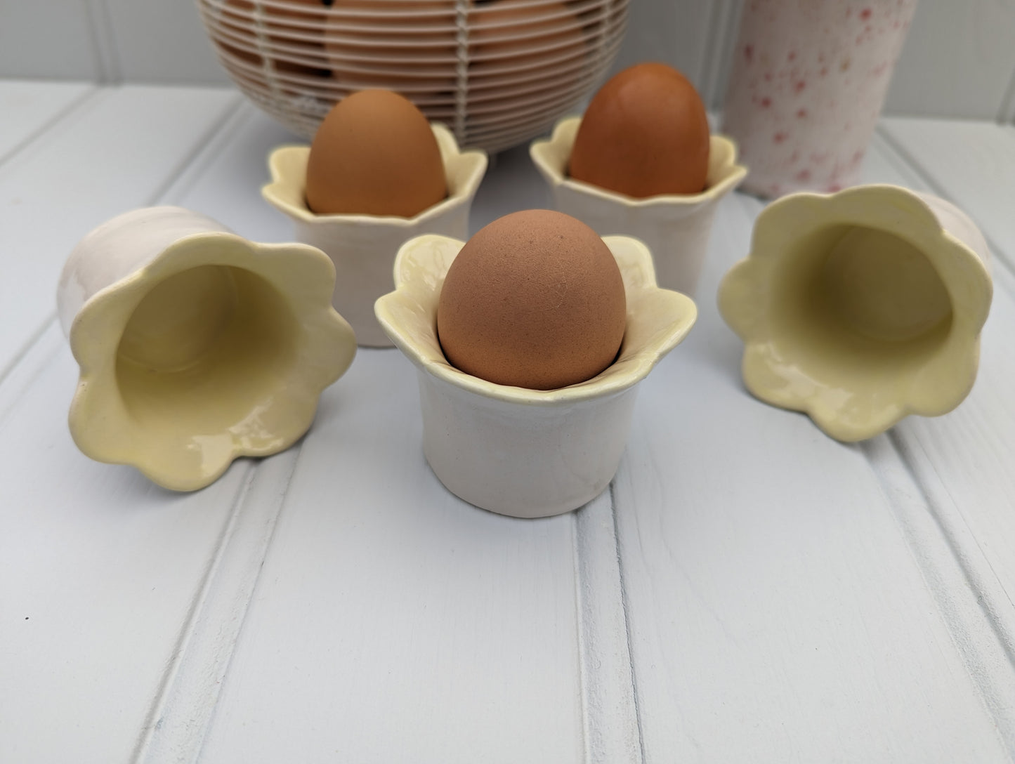 Daisy egg cups