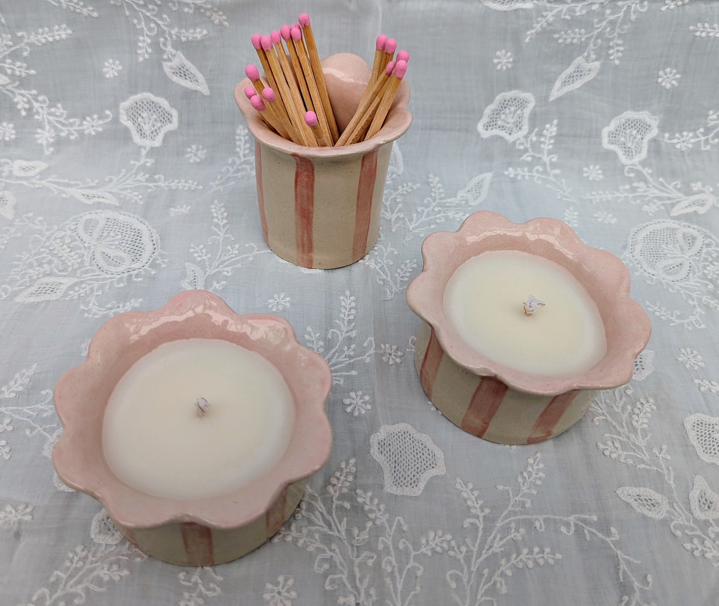 Daisy travel candle