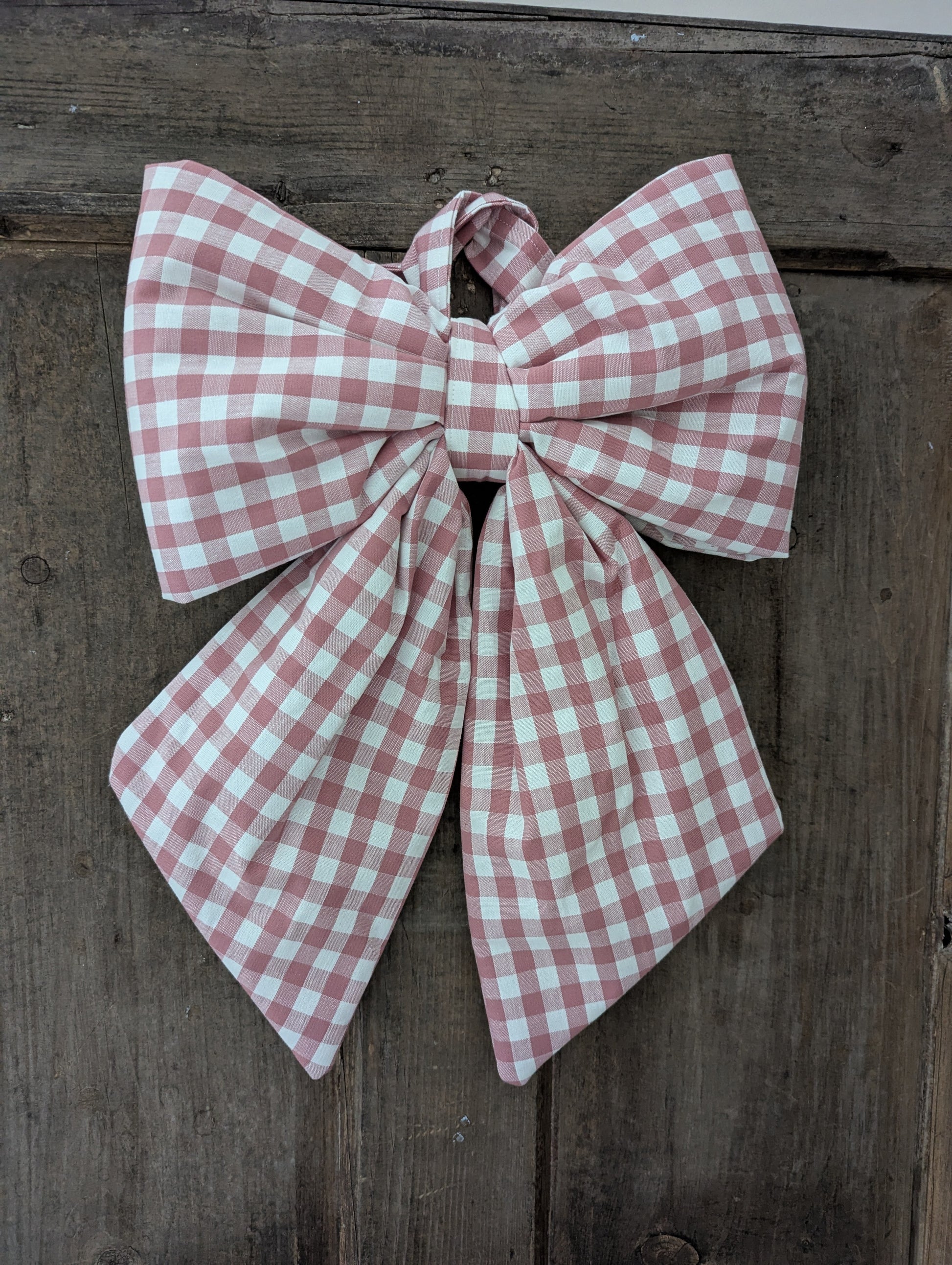 Pink gingham bow