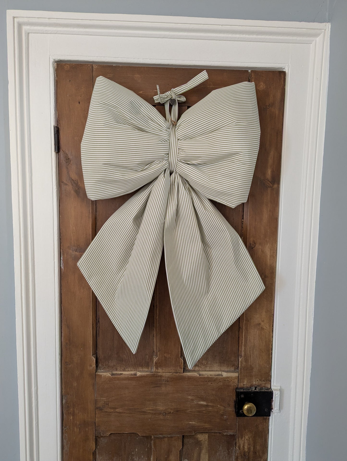 Oversized Bows